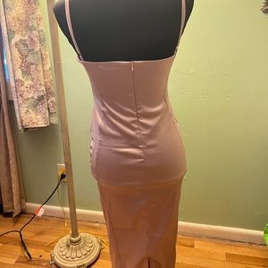 Fashion nova satin midi dress perfect new condition